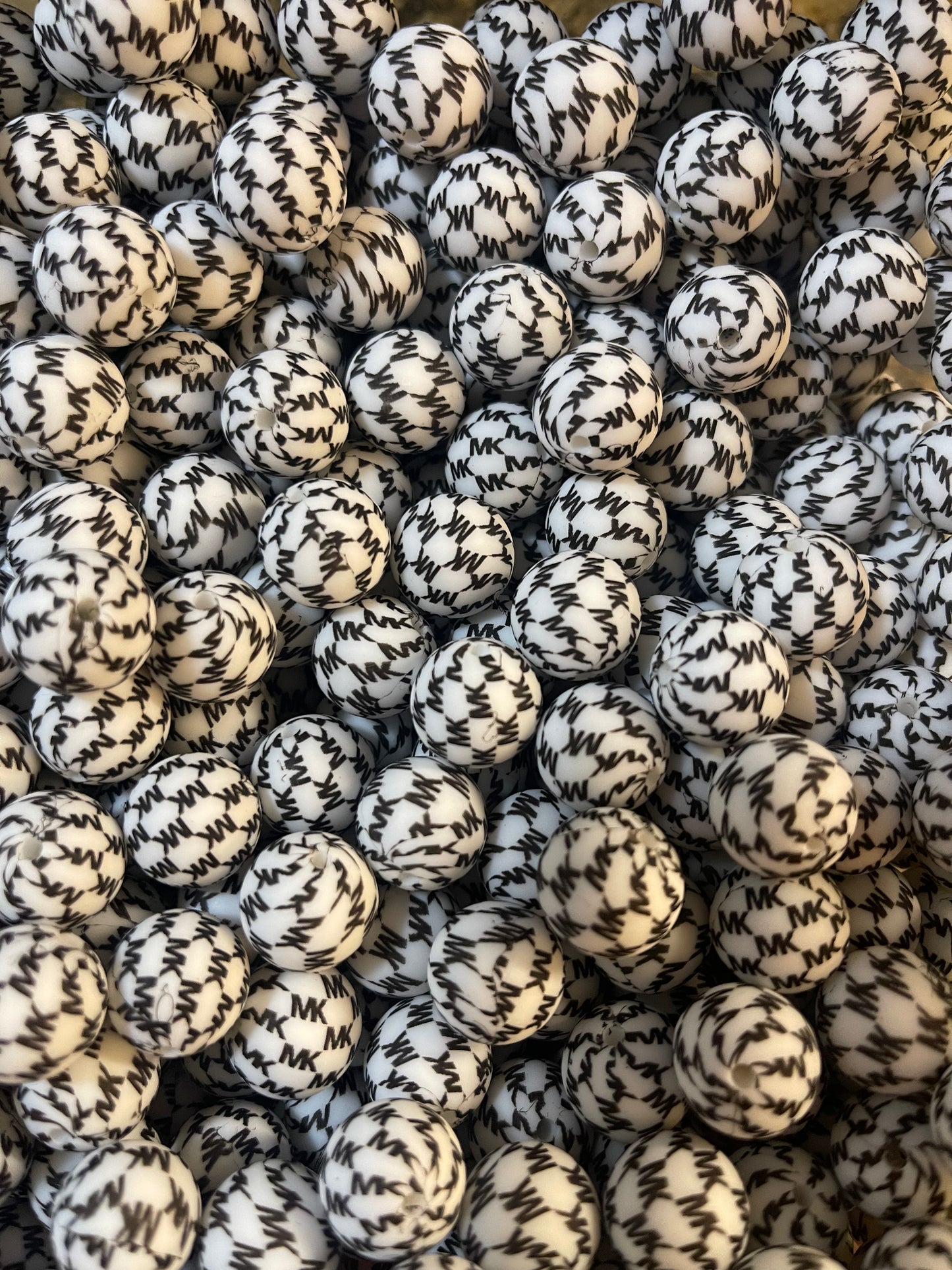 WHITE MmmKay Print Silicone (15mm)