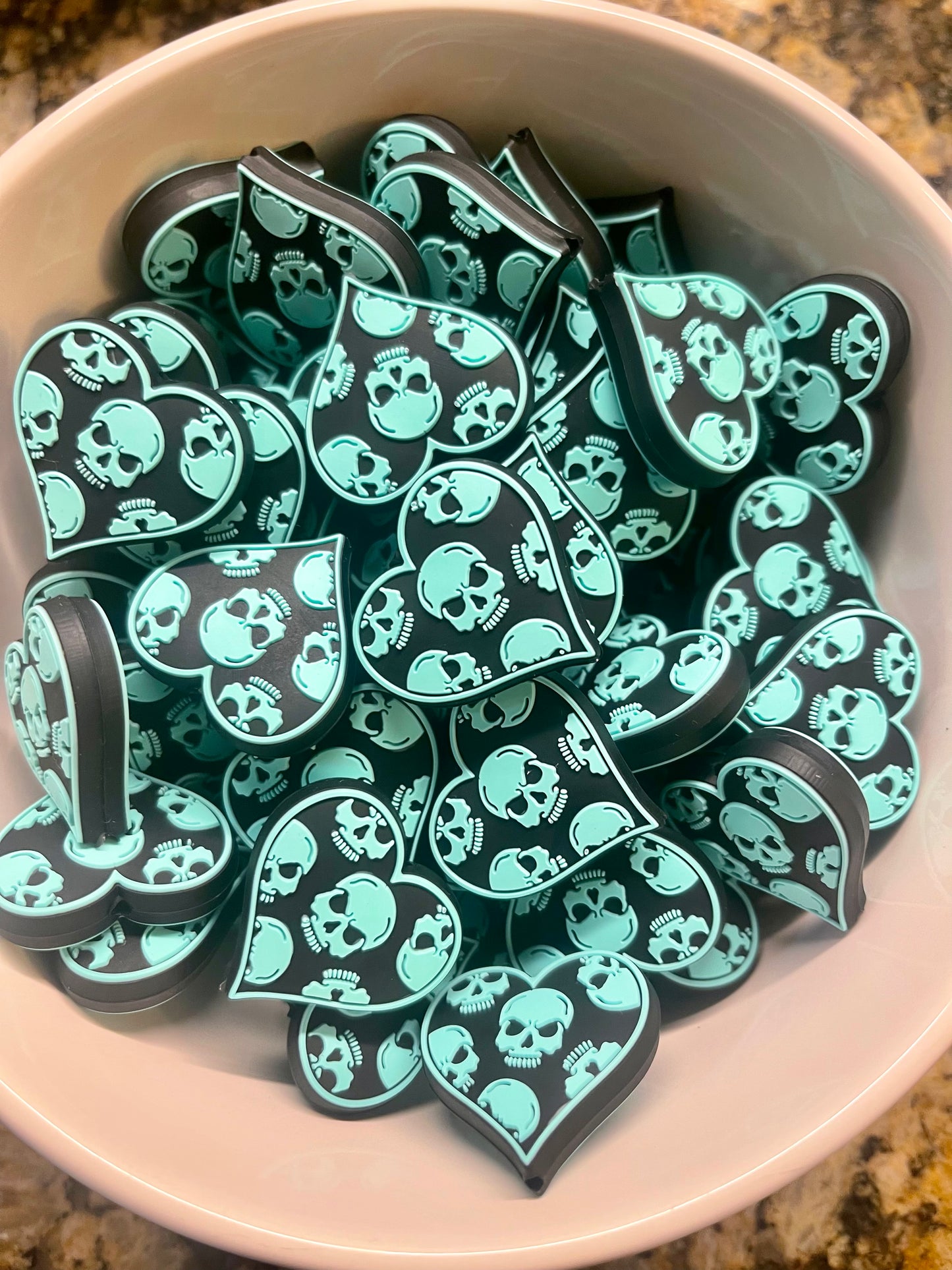 TURQUOISE Skull Heart Silicone Focal