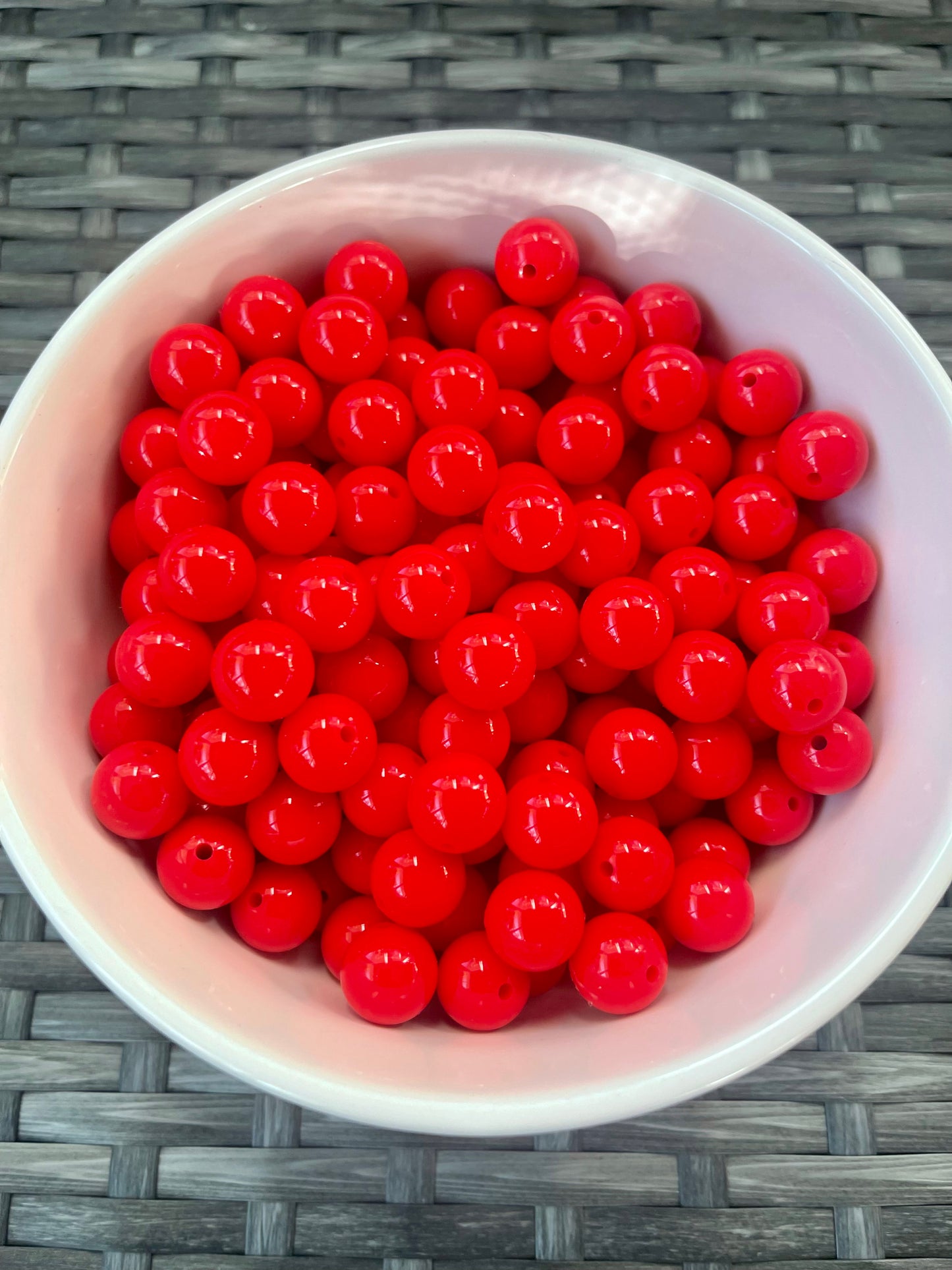 Liquid/Shiny Scarlet Red Silicone Round (15mm)