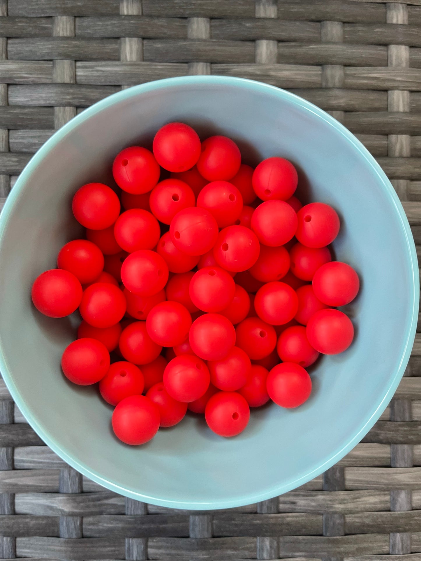 Strawberry Red Silicone Round (15mm)